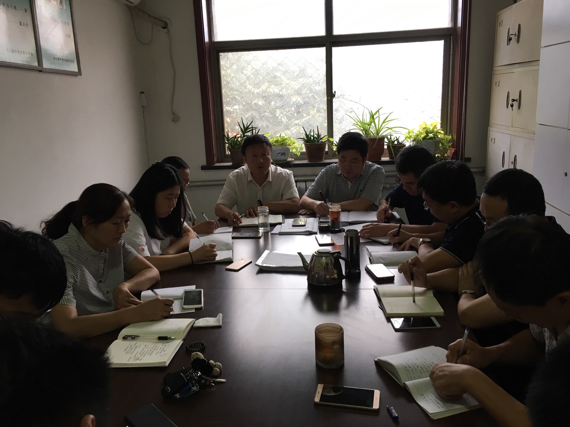 河北冀和律师事务所组织进行《律师办理 刑事案件规范》的专题学习会
