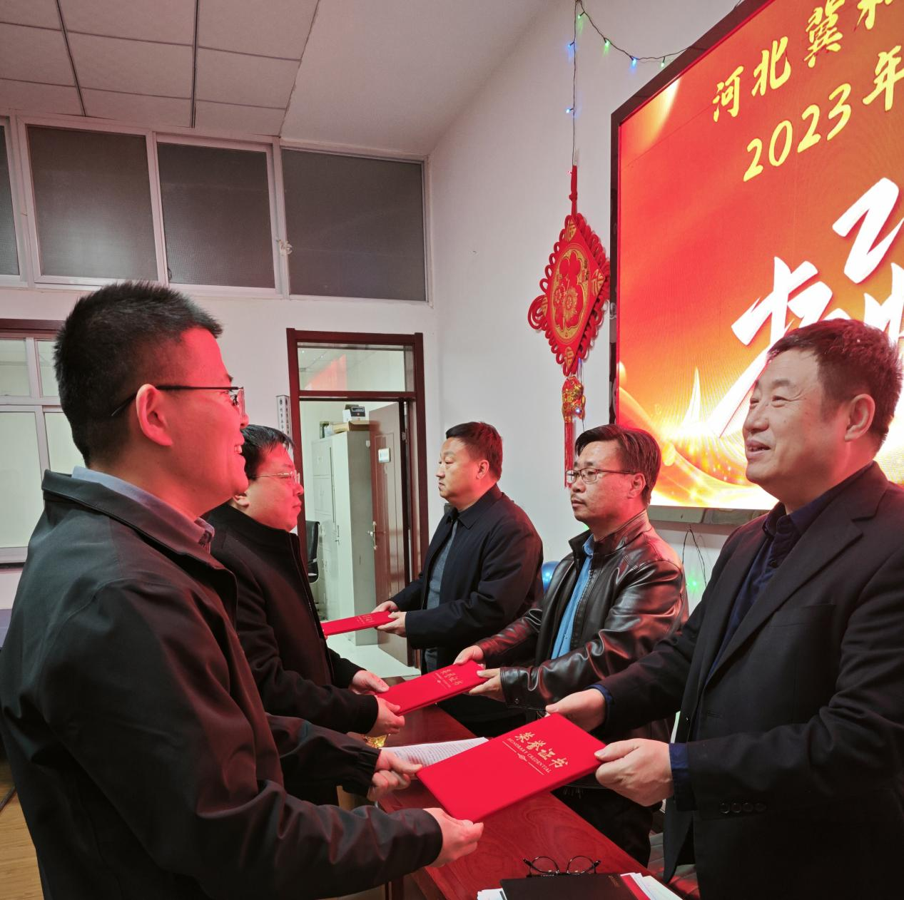 图片4.png 图片4.png